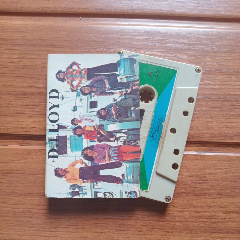 Kaset Langka Band 4 Nada D'Lloyd/kaset jadul