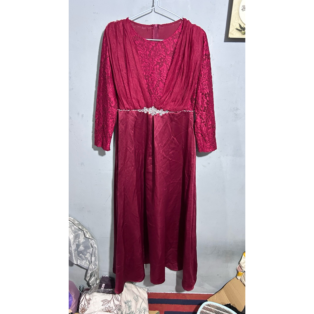 gaun dress brukat mewah merah maroon cantik gamis lebaran gamis payet muslim hijabers 2026 terbaru m