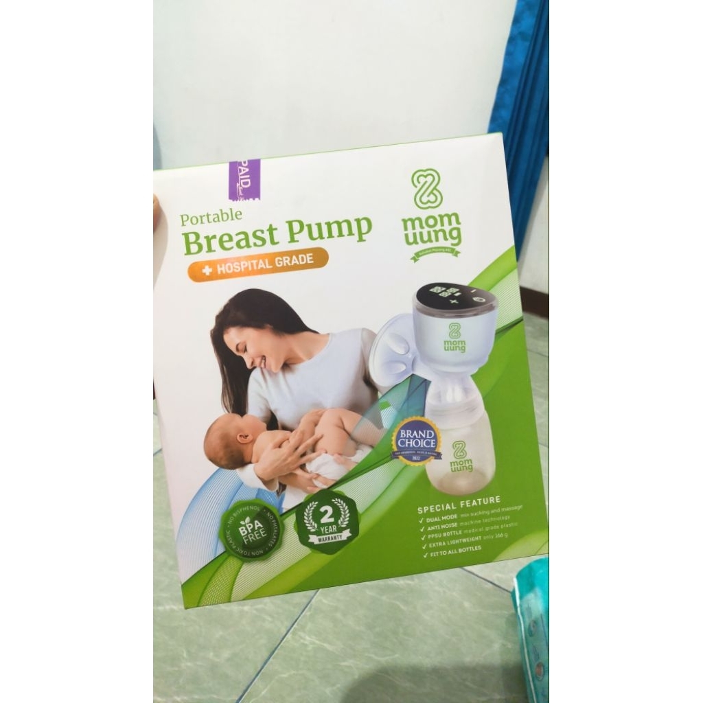 Breast pump mom uung