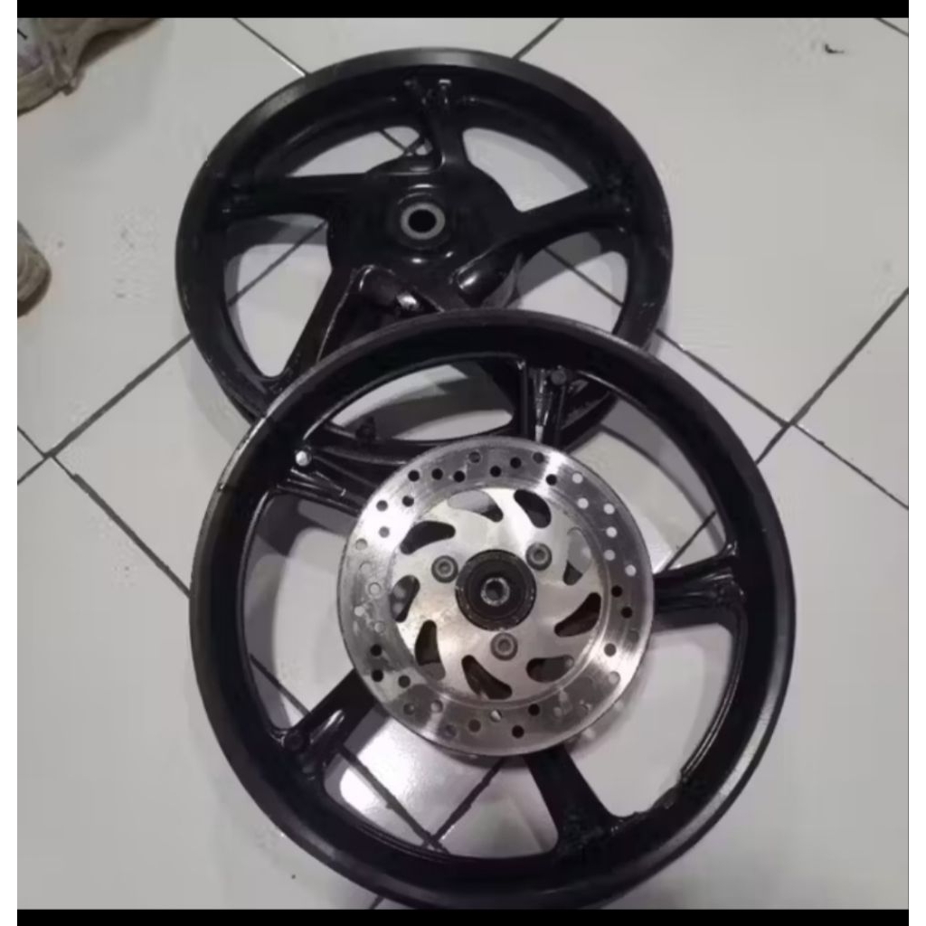 Velg pelek depan belakang yamaha Mio M3 ,pnp Mio Z,Mio S original copotan