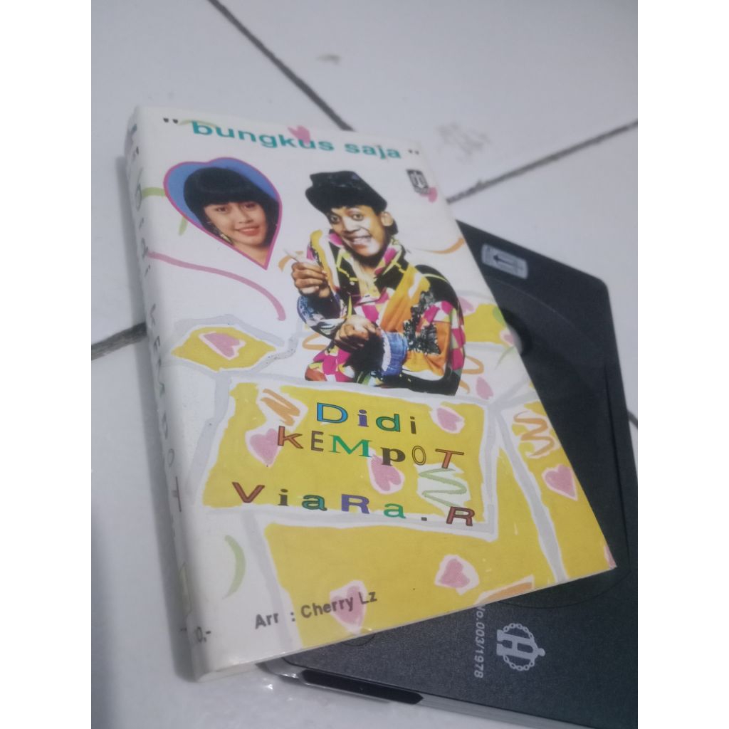 Kaset Pita Didi Kempot Dan Viara R Bungkus Saja