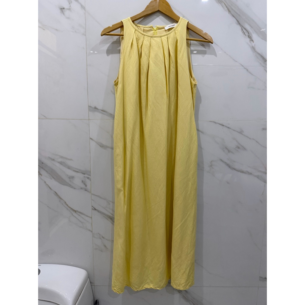 dress kuning