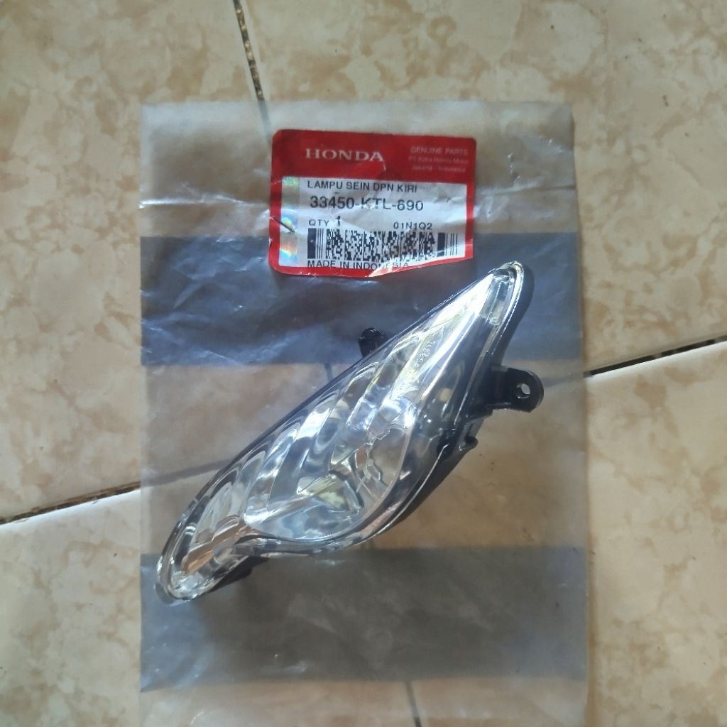 Lampu Sen Sein reting Depan Kiri Honda Supra Fit Original AHM 33450-KTL-690