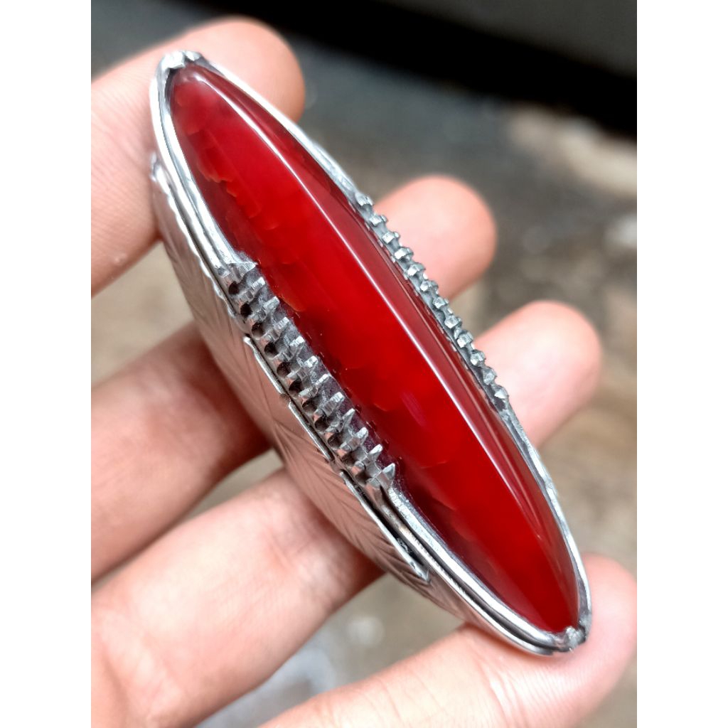 Batu akik Pandan Merah Betok Rudal