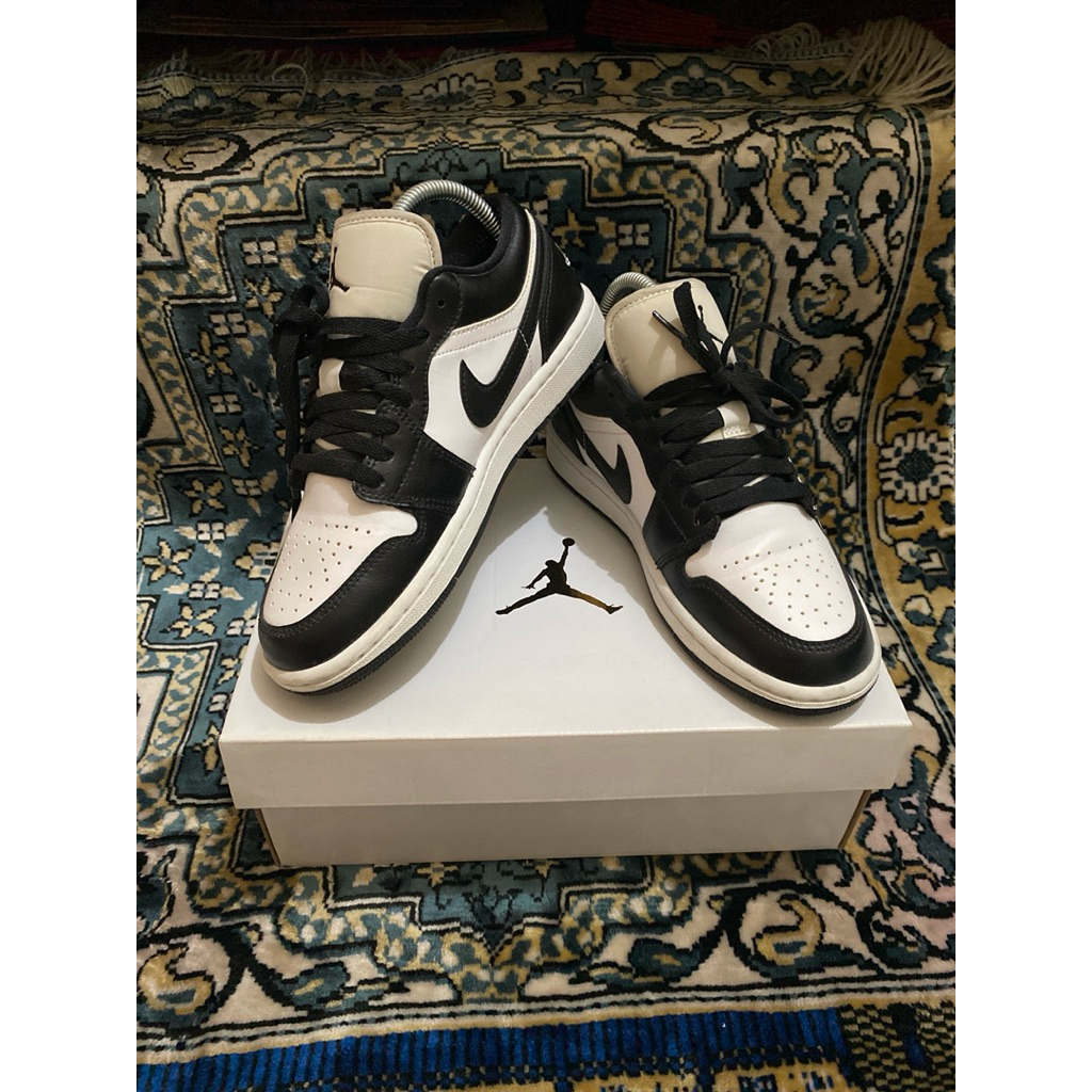 Air Jordan 1 Low