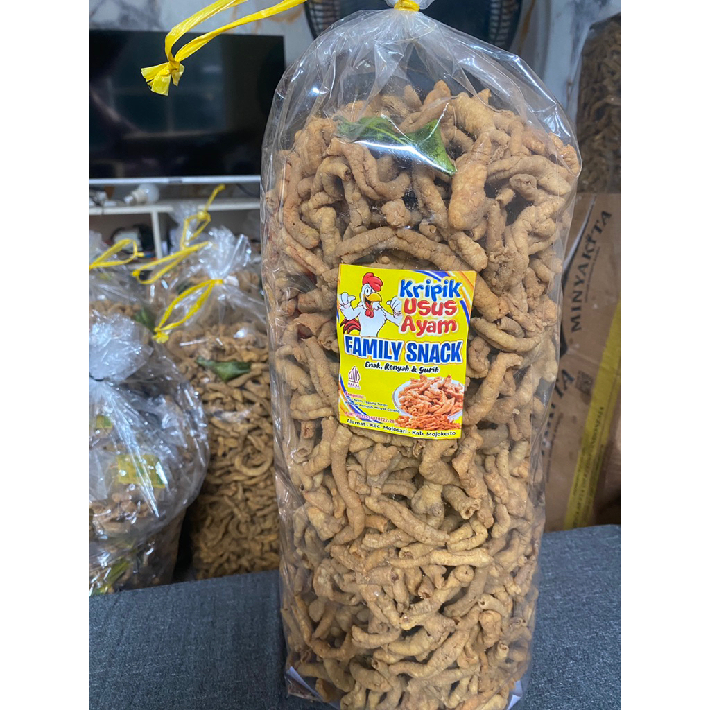 kripik usus . kripik usus jeruk purut 250gram