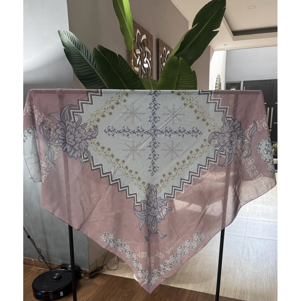 Preloved VVGC, RiaMiranda Essential X RumahAyu, DaWa Scarf