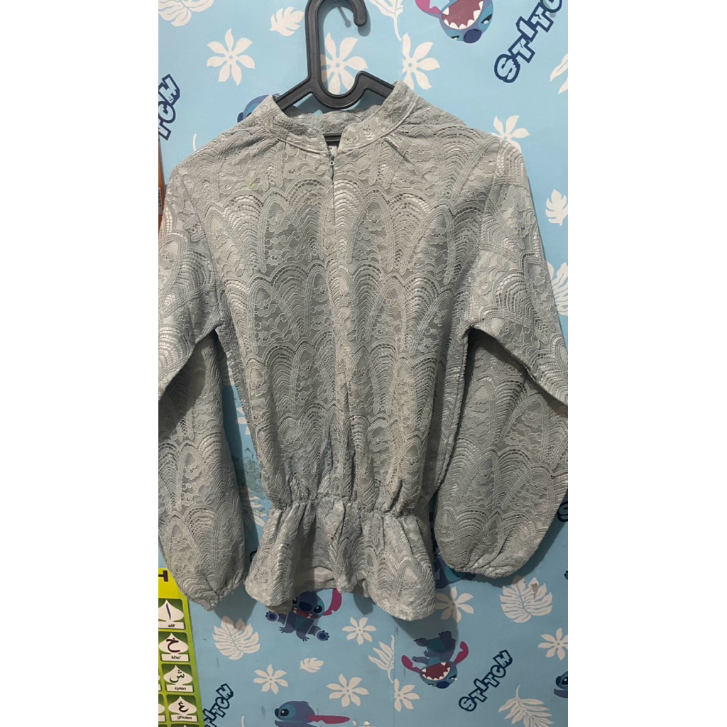 BLOUSE VANILLA HIJAB PRELOVED