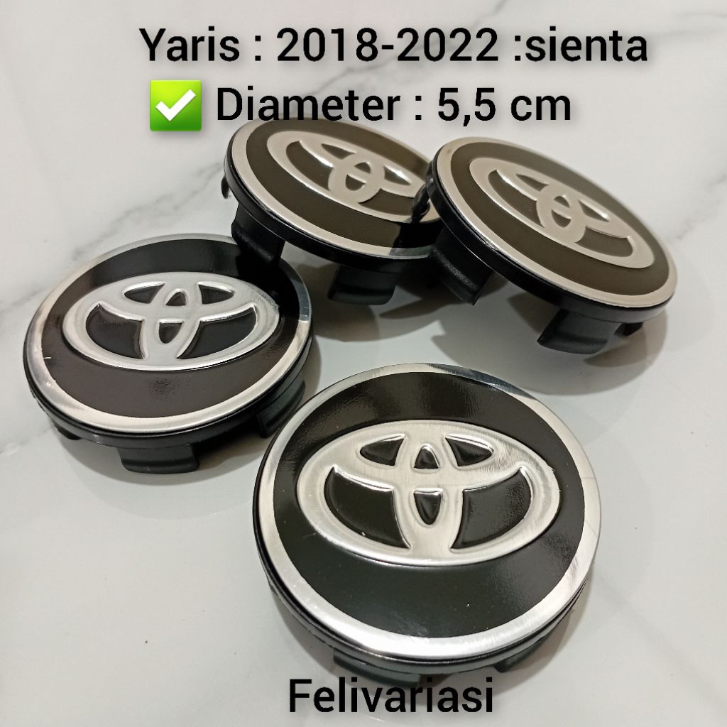 dop roda tutup velg mobil yaris,sienta 2018-2022 diameter 5,5 cm harga satuan 1pcs.