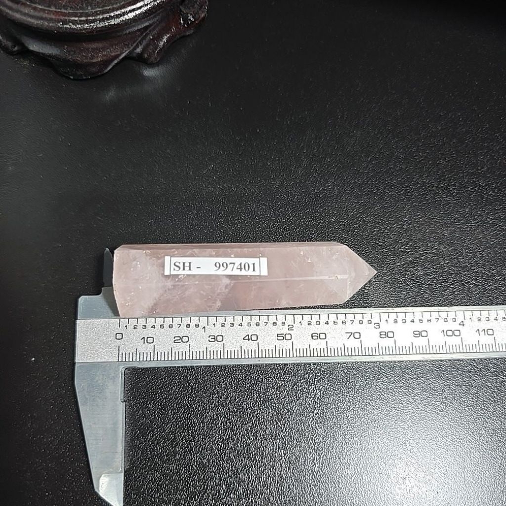 ROSE QUARTZ MADAGASCAR  POINT BATU ASLI