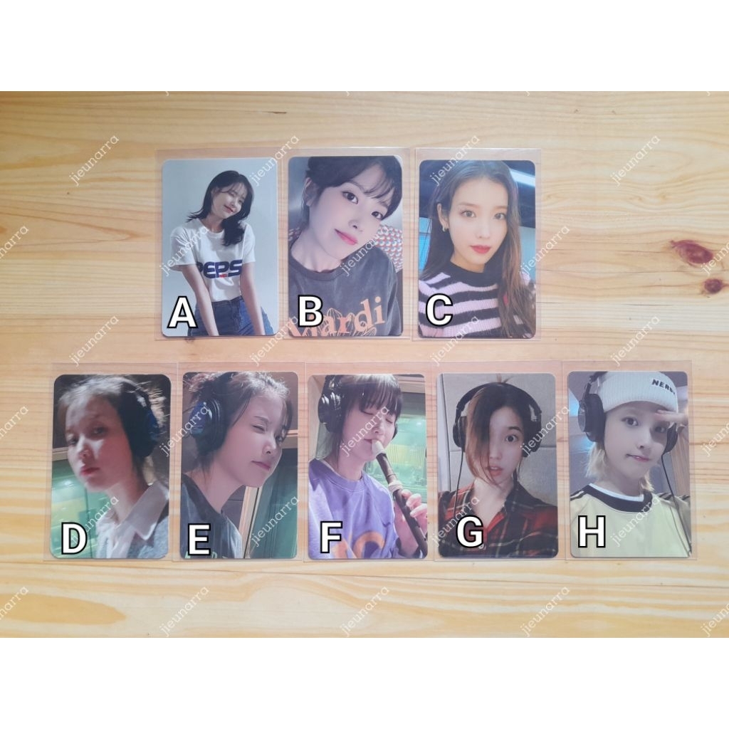 IU Official Photocard