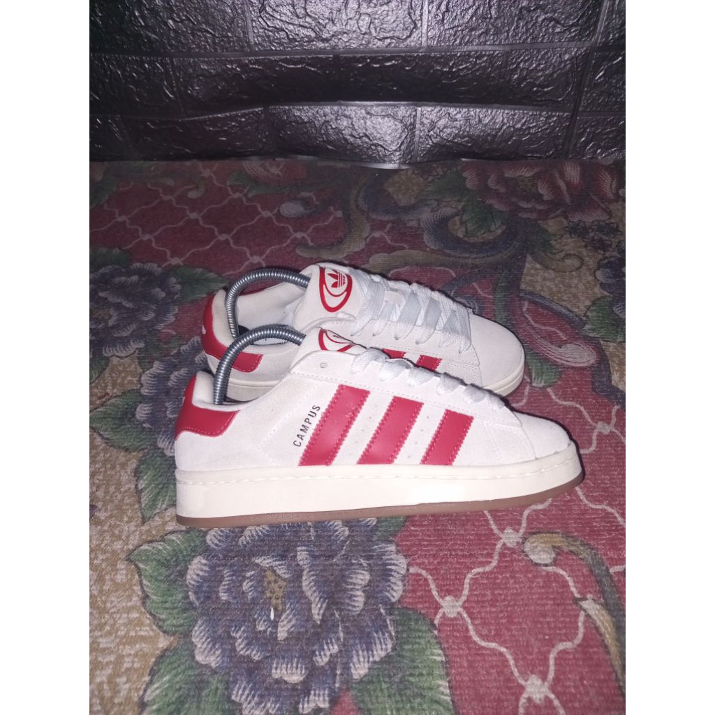 adidas campus second