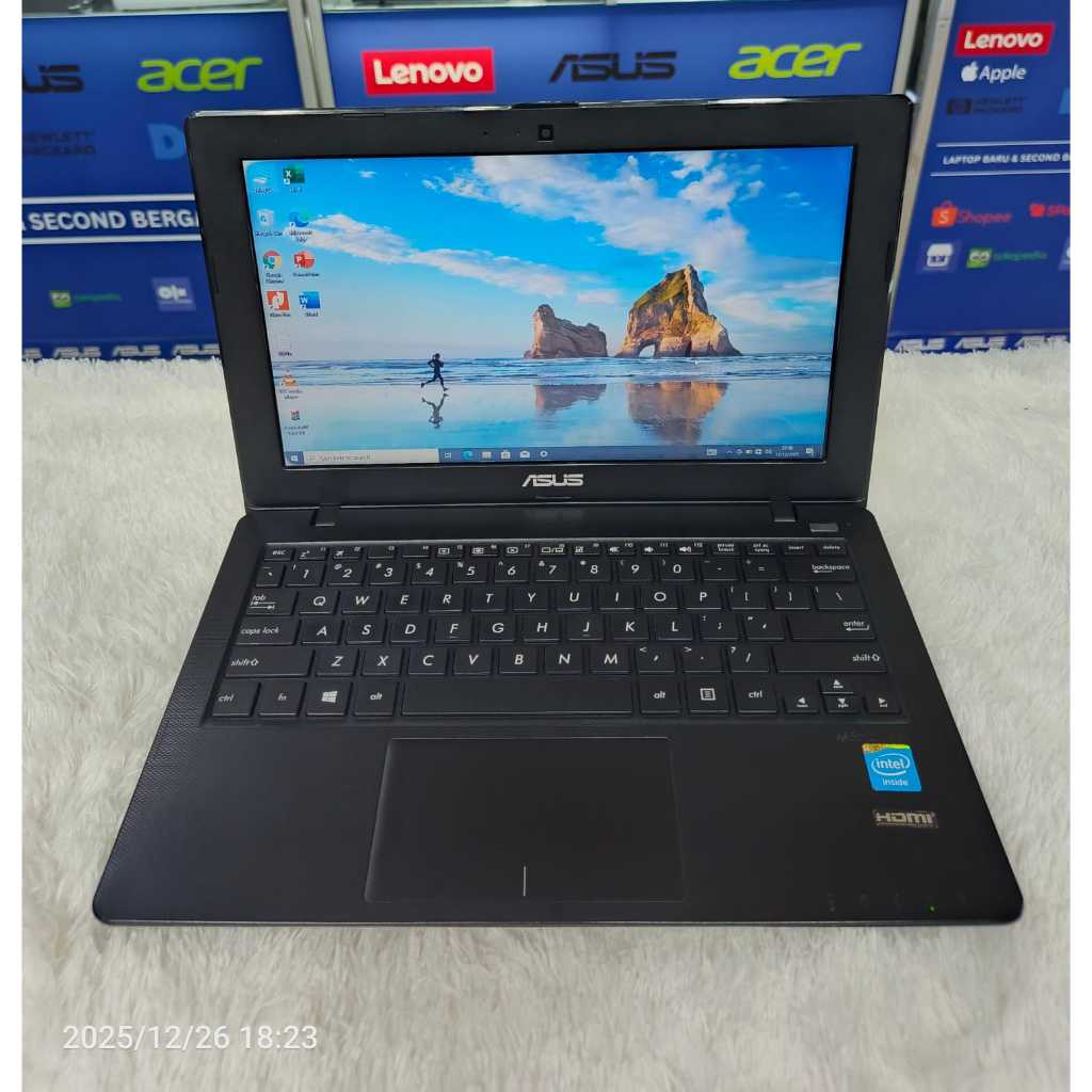 Notebook Asus X200 Celeron Ram 4GB SSD 128GB Merah Siap Pakai