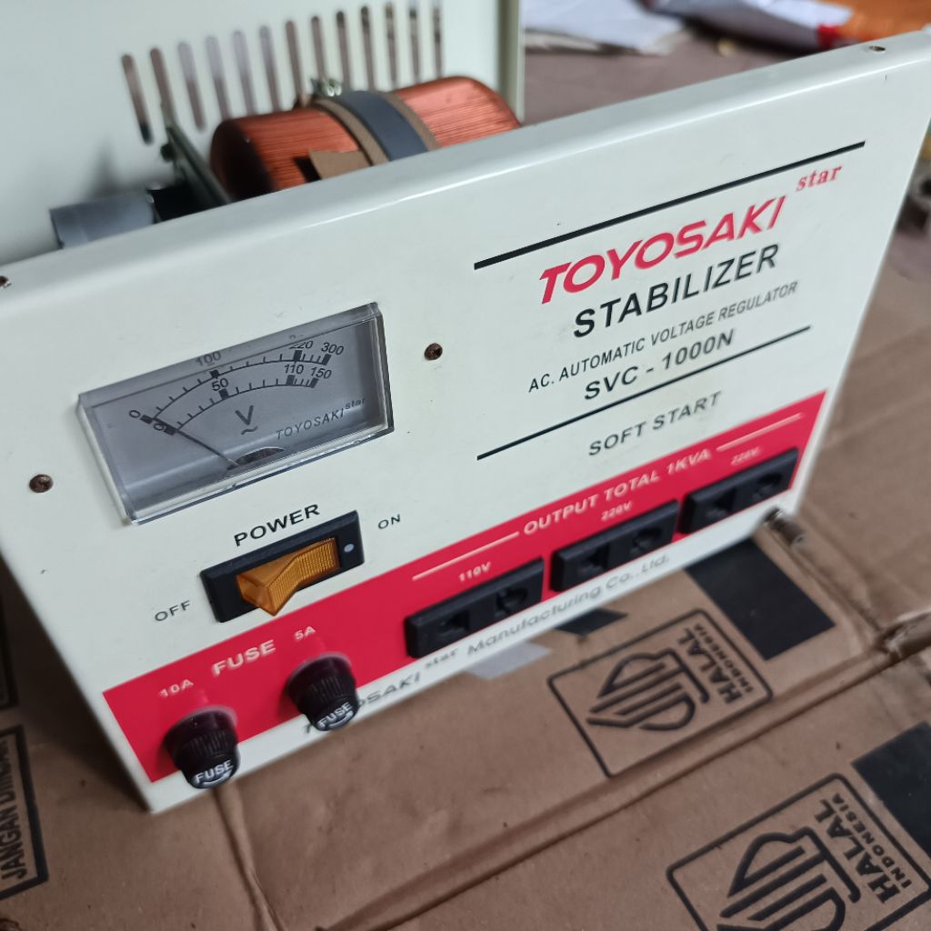 STABILIZER TOYOSAKI 1000 WATT