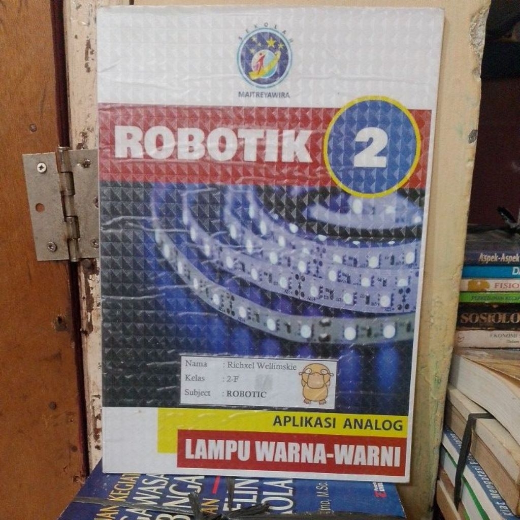 robotik 2 aplikasi lampu warna-warni