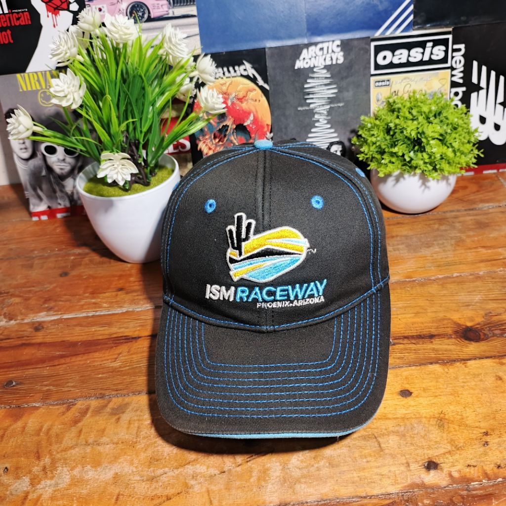 TOPI CAPS LAWAS / VINTAGE NASCAR ISM RACEWAY