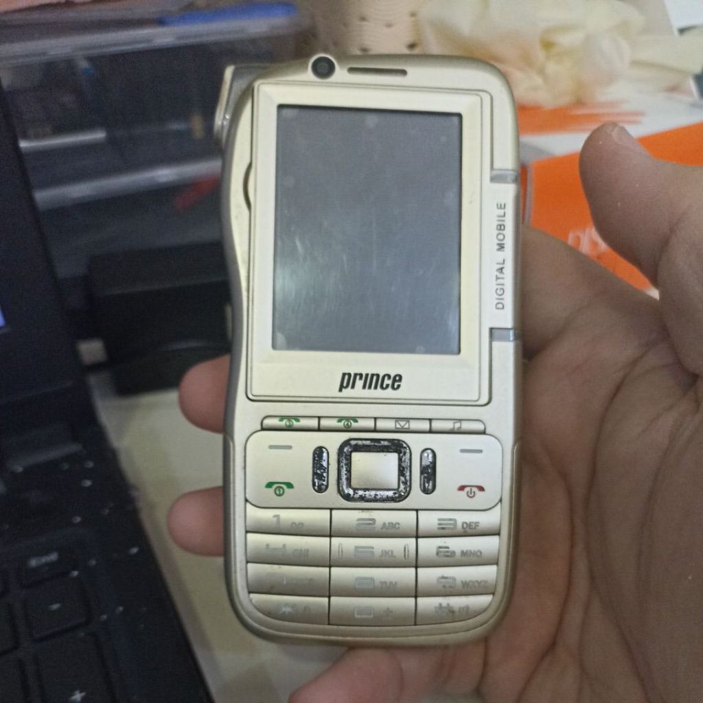 hape jadul unik Prince PC-118 ,pajangan bisa jadi camcorder