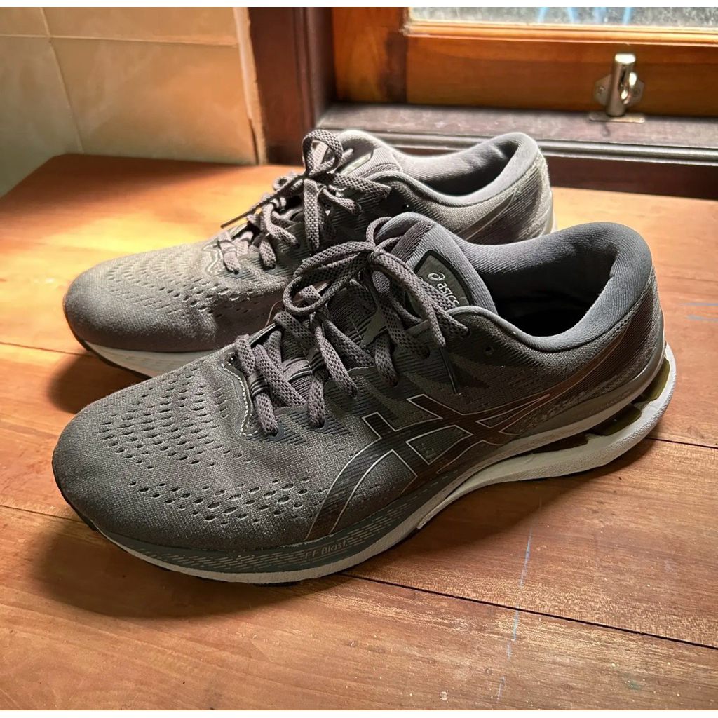 Sepatu asics gel kayano 28 Size 42,5 atau 9 us original