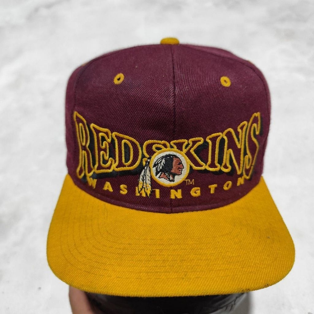 Topi snapback redskins meran maroon