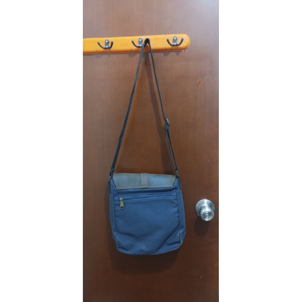 Tas selempang pria Zapatos