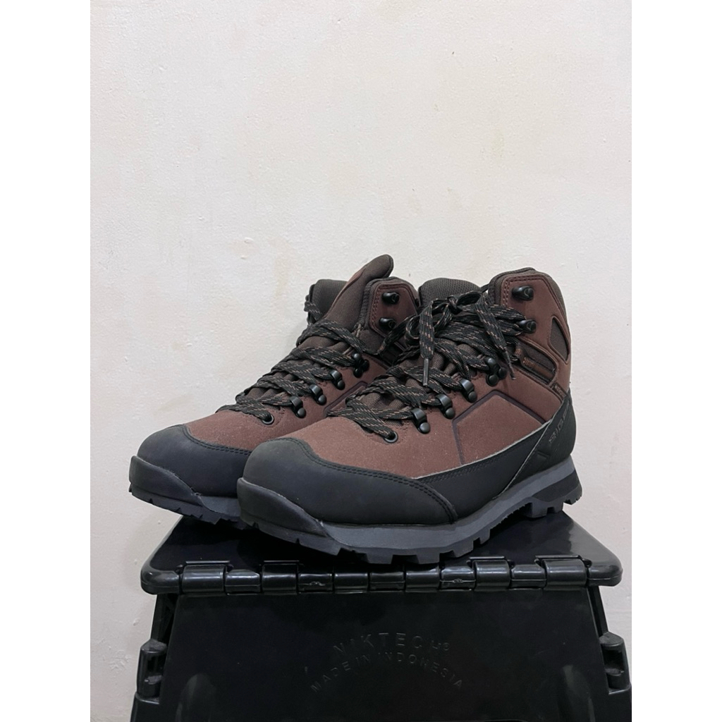 Sepatu Gunung Eiger Cayman