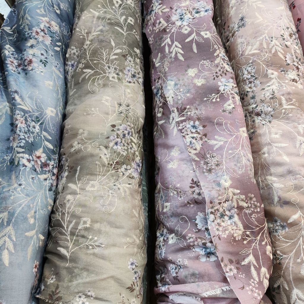 Kain Katun Bordir Motif Bunga / Lebar 150cm