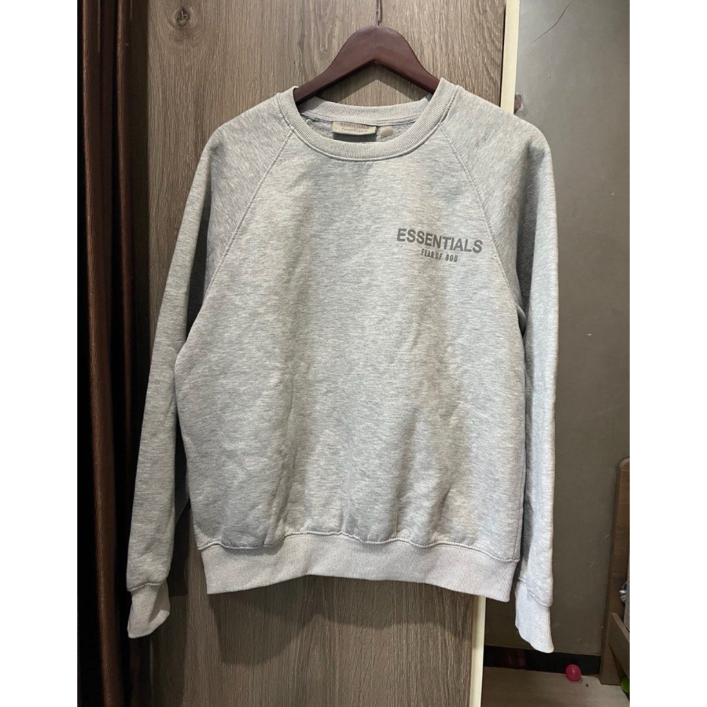 crewneck essential fear of god