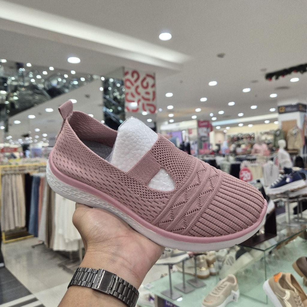 DR.KEVIN Sepatu slip on wanita new arrival size 36-40