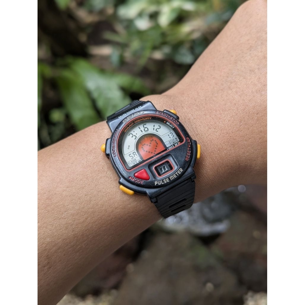 Jam Tangan Seiko Vintage Digital S240-4000 Seiko Pulse Meter Pulsemeter