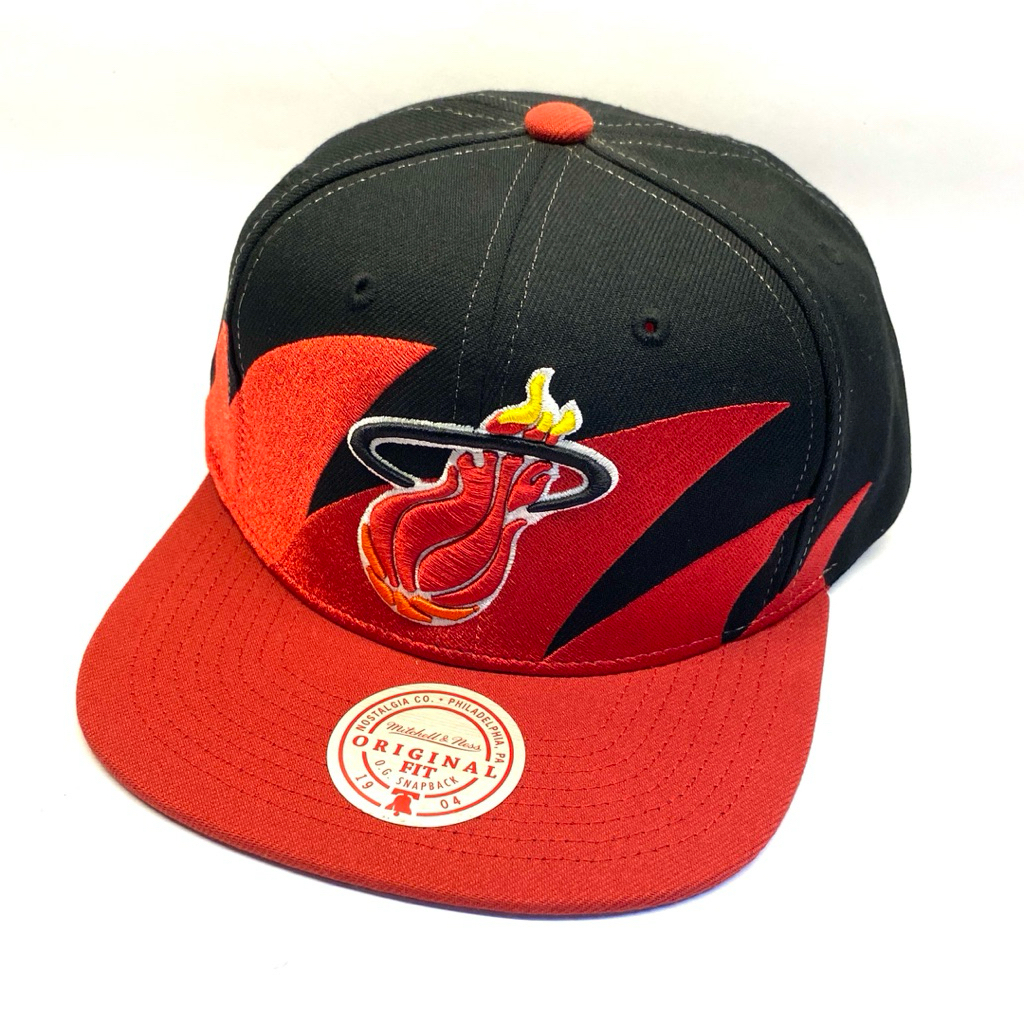 Topi Mitchell Ness NBA HWC Miami Heat Shark Tooth Black Red