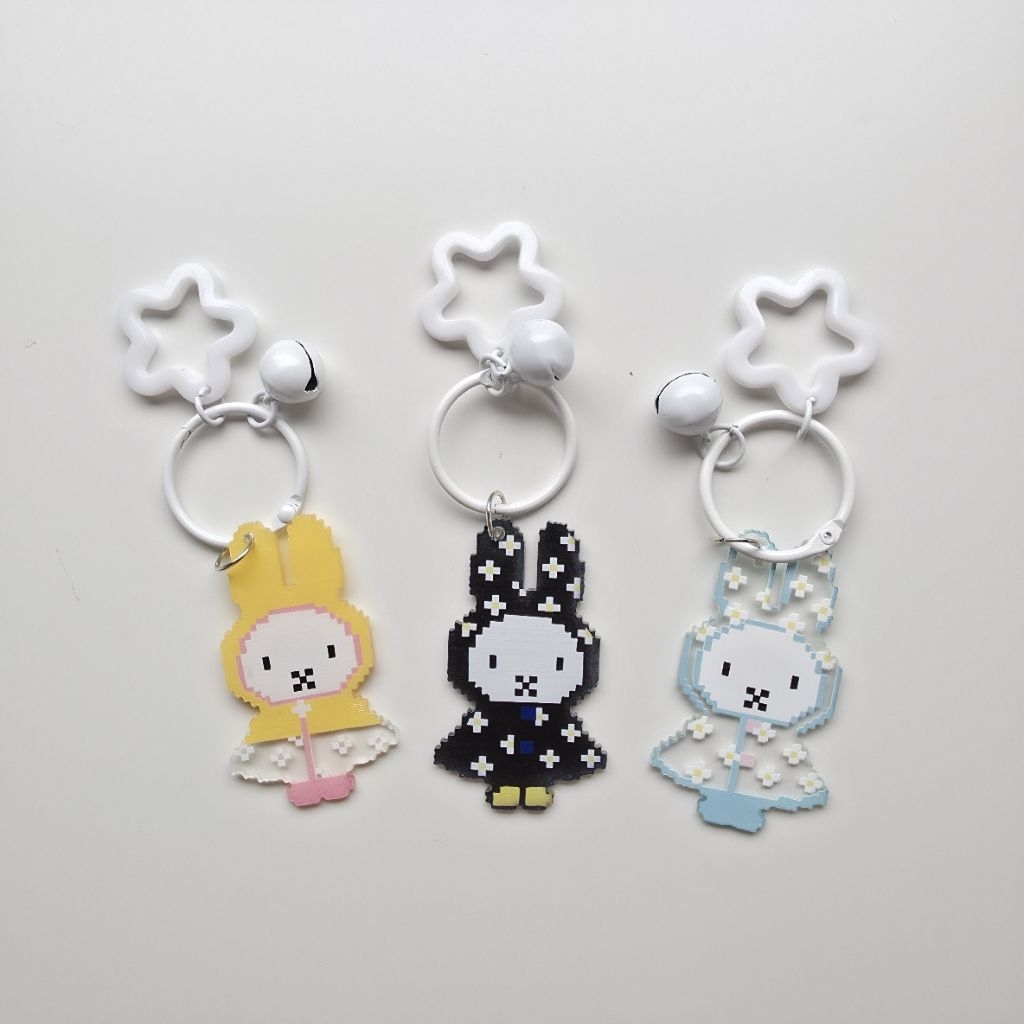 Gantungan pixel miffy / miffy keychain