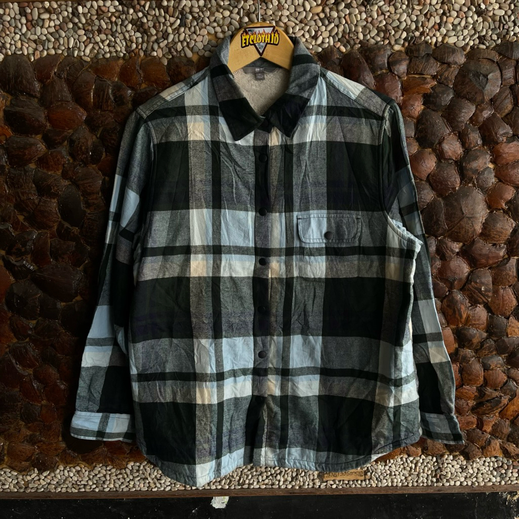 Kemeja Flanel sherpa Uniqlo