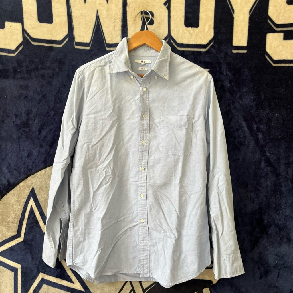 Kemeja Oxford Uniqlo