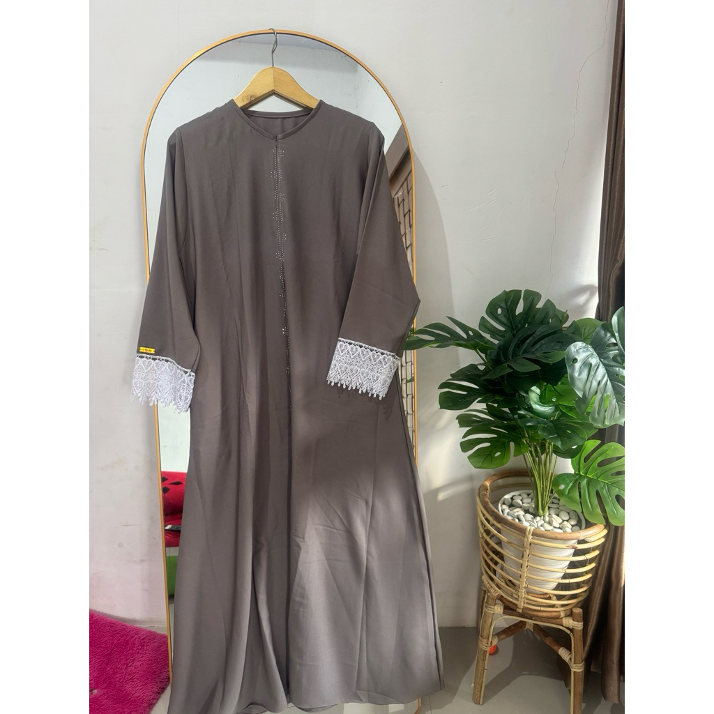 Abaya Renda Swarovski