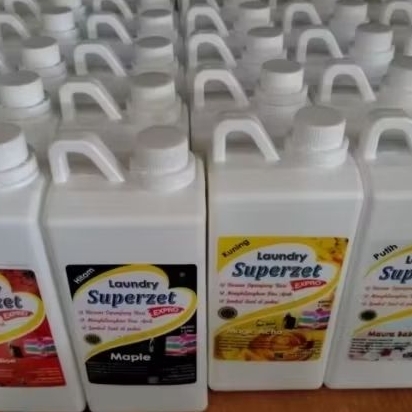 PEWANGI LAUNDRY SUPER ZET Pengharum Pakaian 1 liter Pengharum Setrika