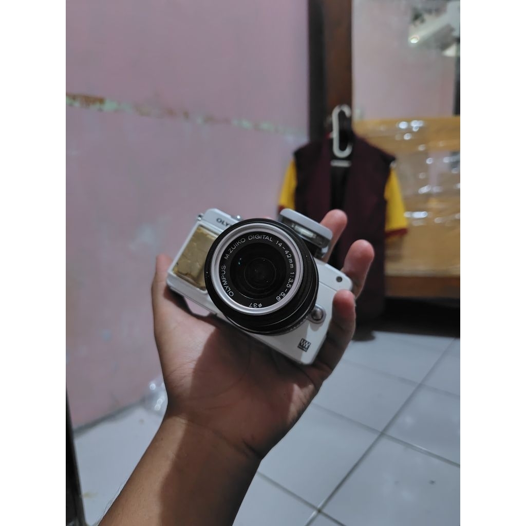 Mirrorless Olympus EPM2 not nex5 nex6 a6000 a6400 xt20 xa2 xa3 m10