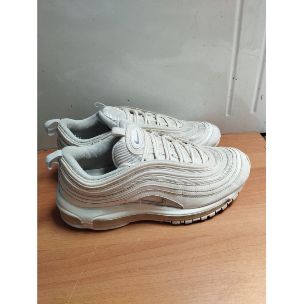 SEPATU NIKE AIR MAX SIZE  42,5 BEKAS PRELOVED