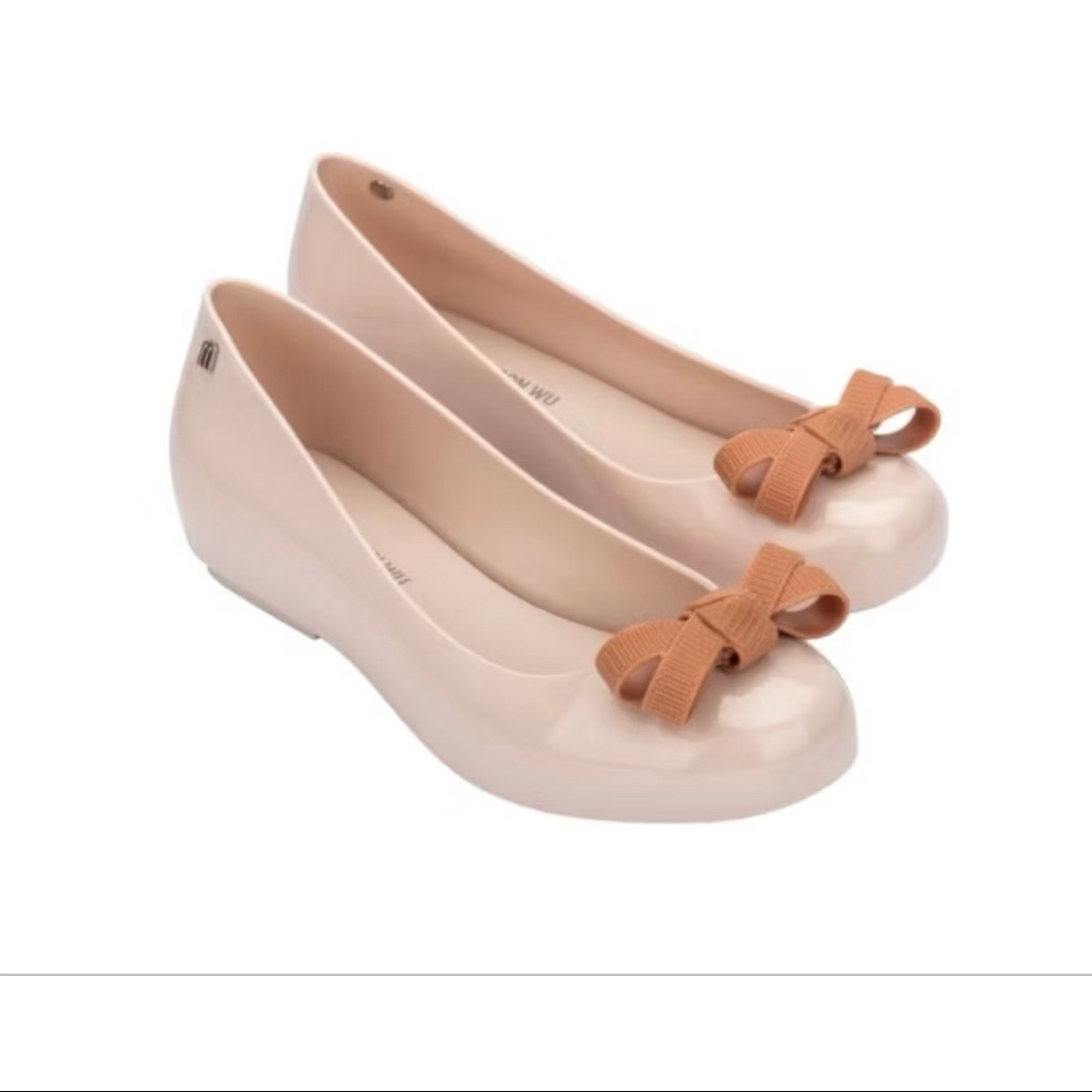 PRELOVED ORI Melissa Dora + Jason Wu Ad