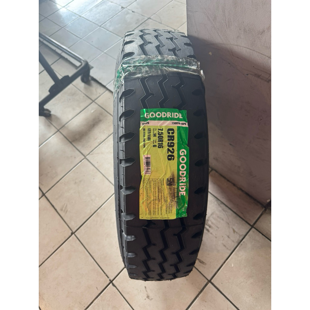 Ban truk 750 R16 Goodride CR926 ban truck kawat radial 750R16 Set berikut Ban Dalam dan Ban Perut 7.