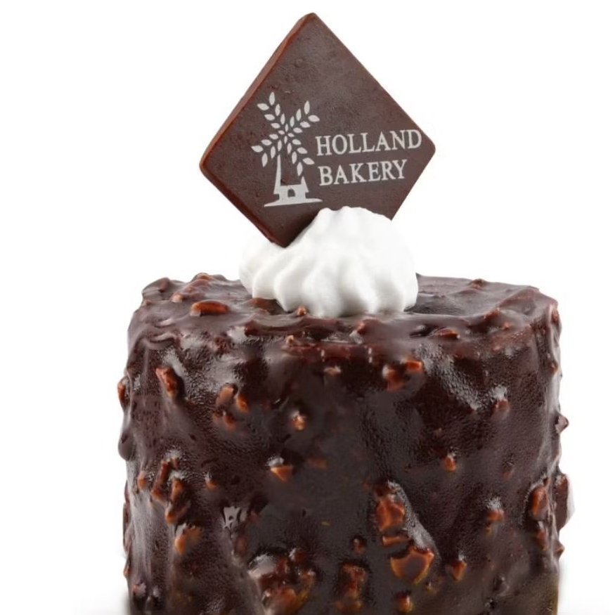 Holland Bakery - Magnum Cake
