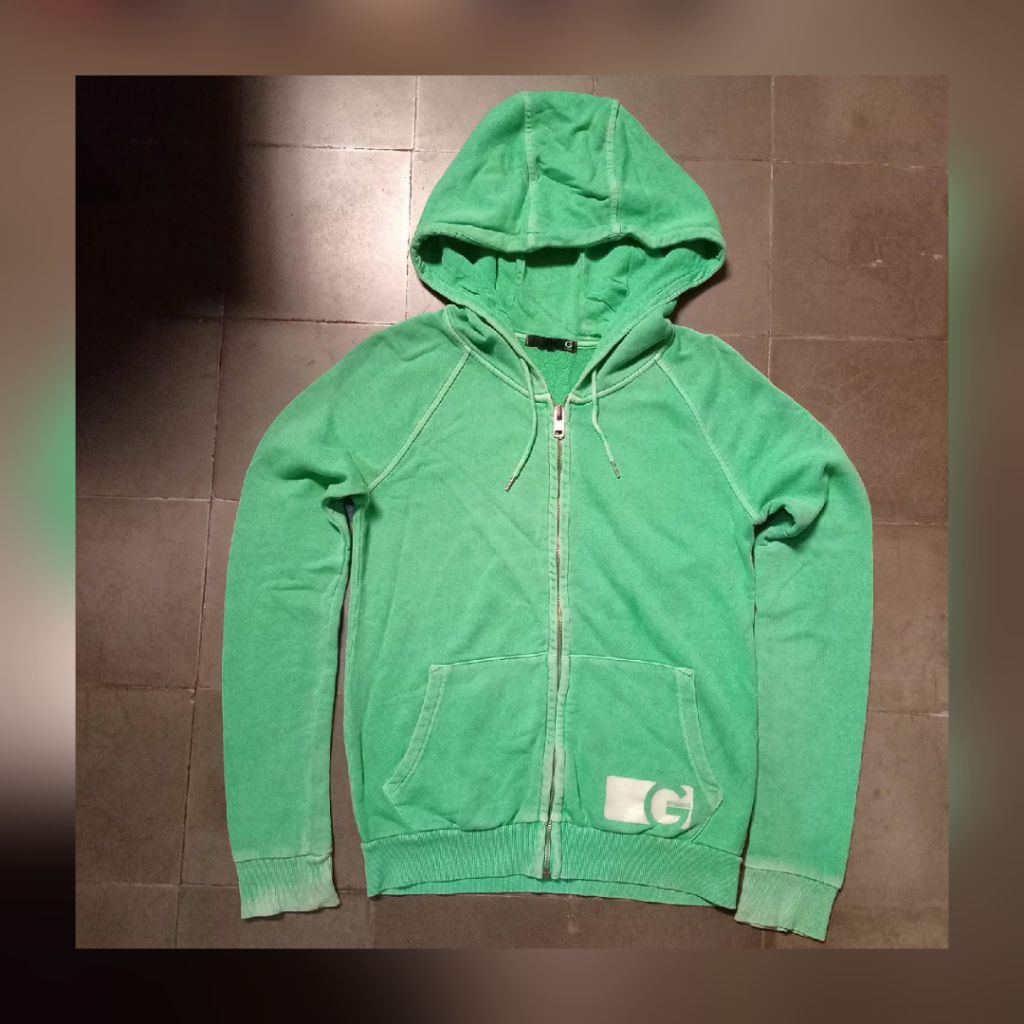 jaket zipper hoodie by guess