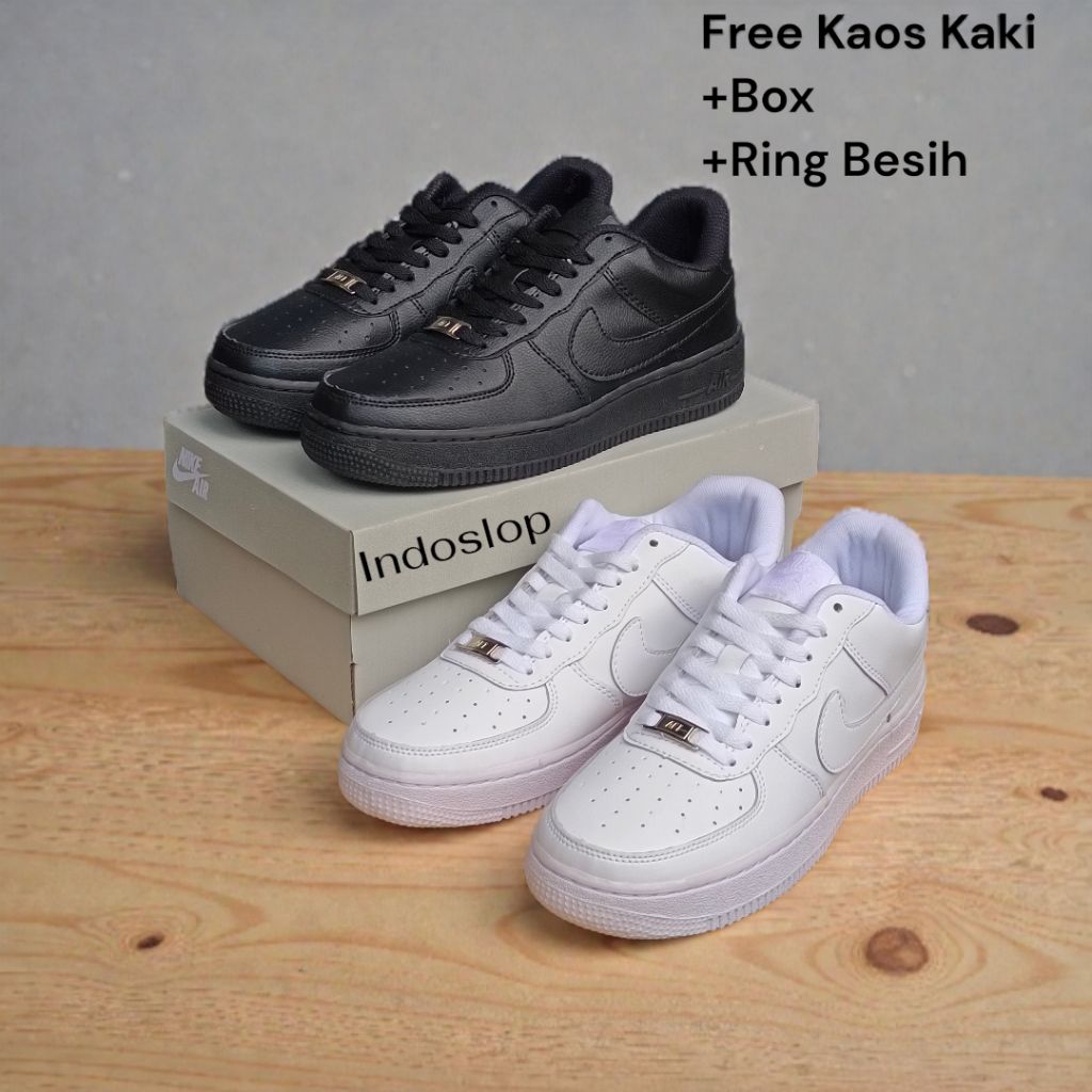 sepatu putih senakers unisex pria wanita fullblack