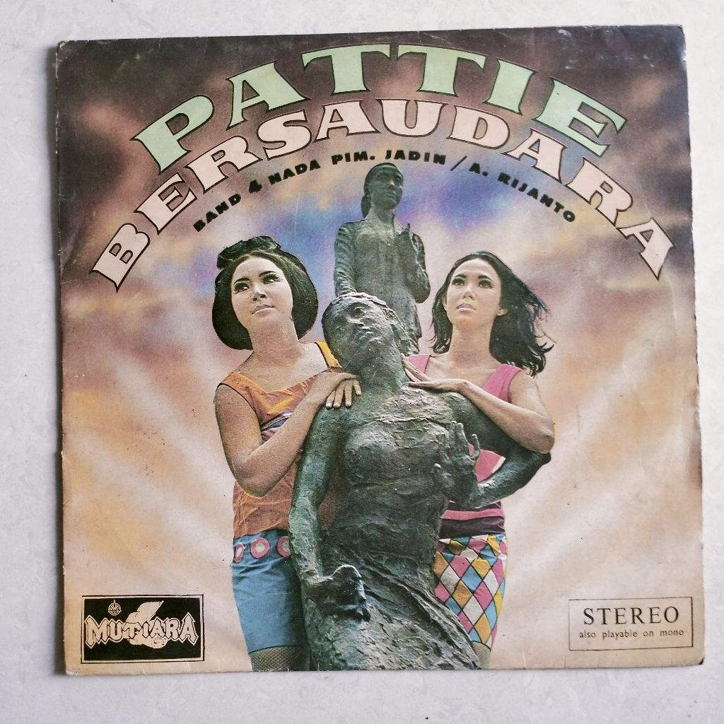 Piringan Hitam 10"  -  Pattie Bersaudara