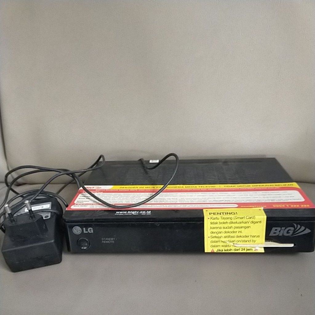big tv digital satelit dekorder LG Bekas