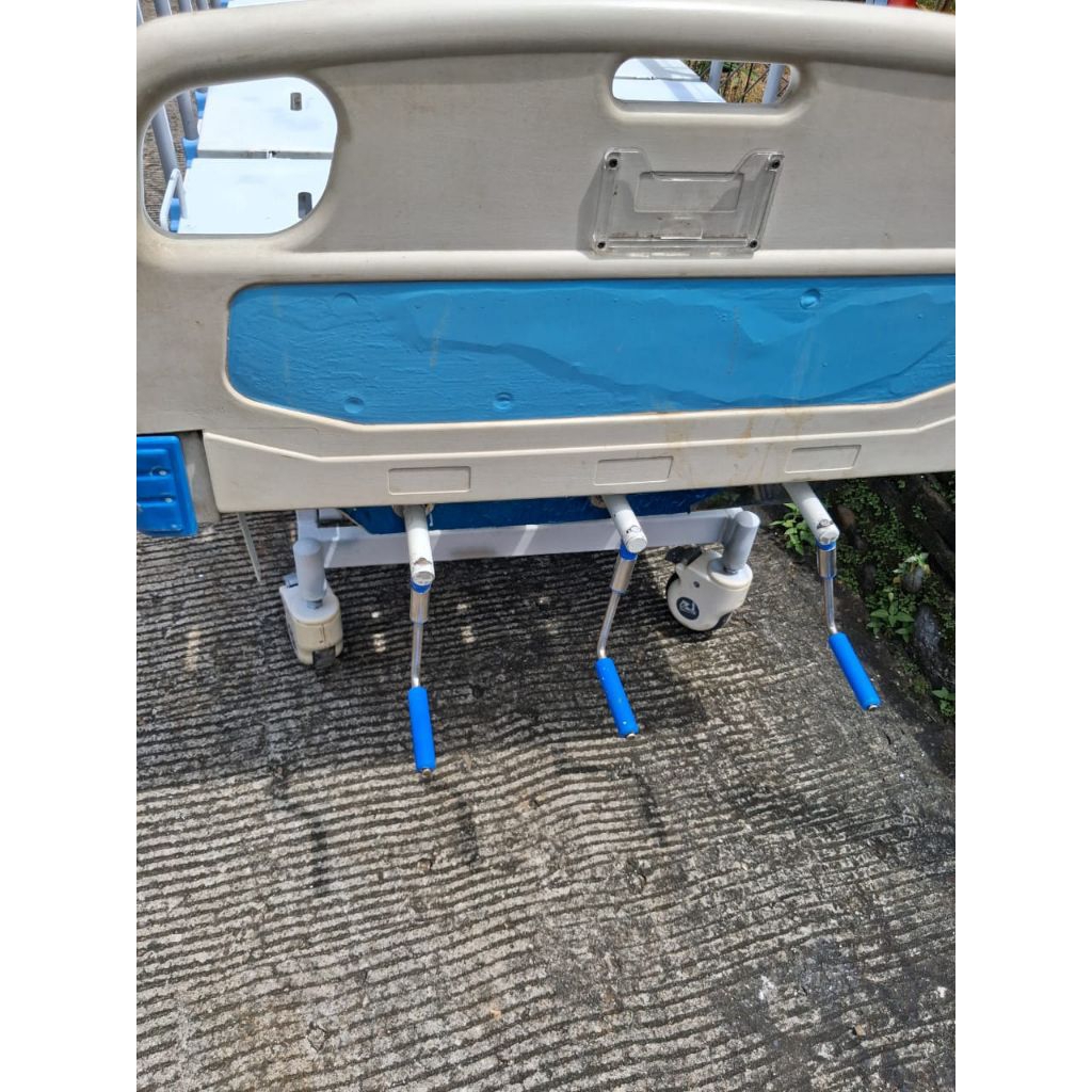 tempat tidur rumah sakit/bed pasien/tempat tidur pasien