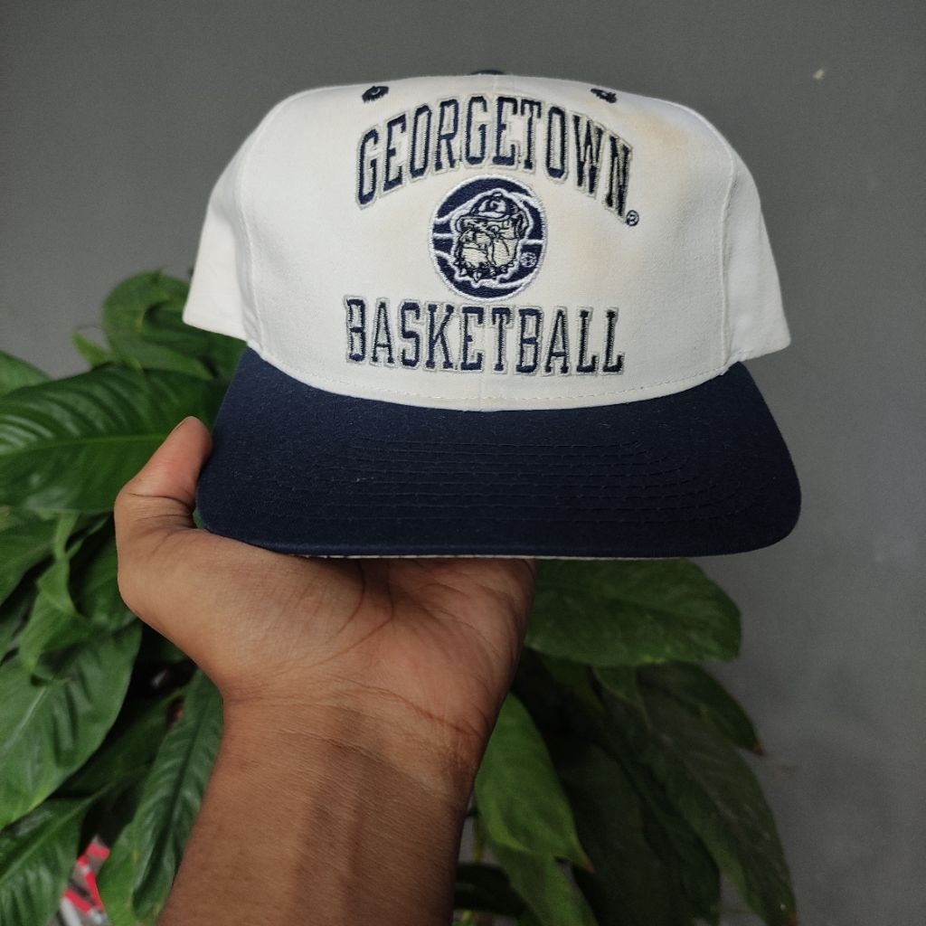 TOPI VINTAGE NCAA GE0RGET0WN H0YAS TWO TONE