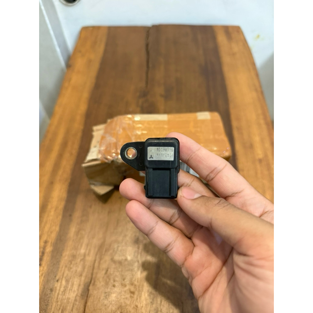 Sensor MAP MD190996 Original Mitsubishi Galant Lancer Mirage copotan