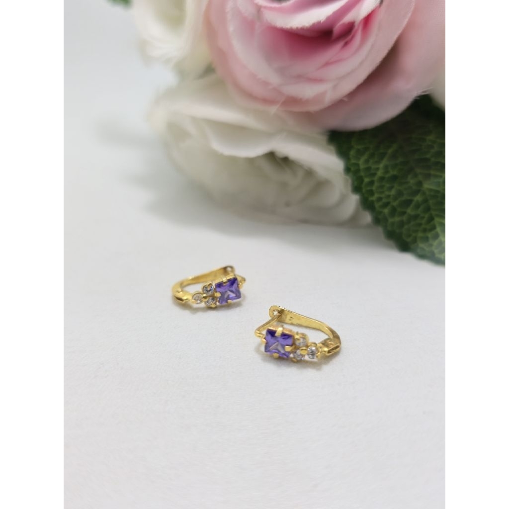 Anting Jepit Mata Ungu Kotak Emas Muda