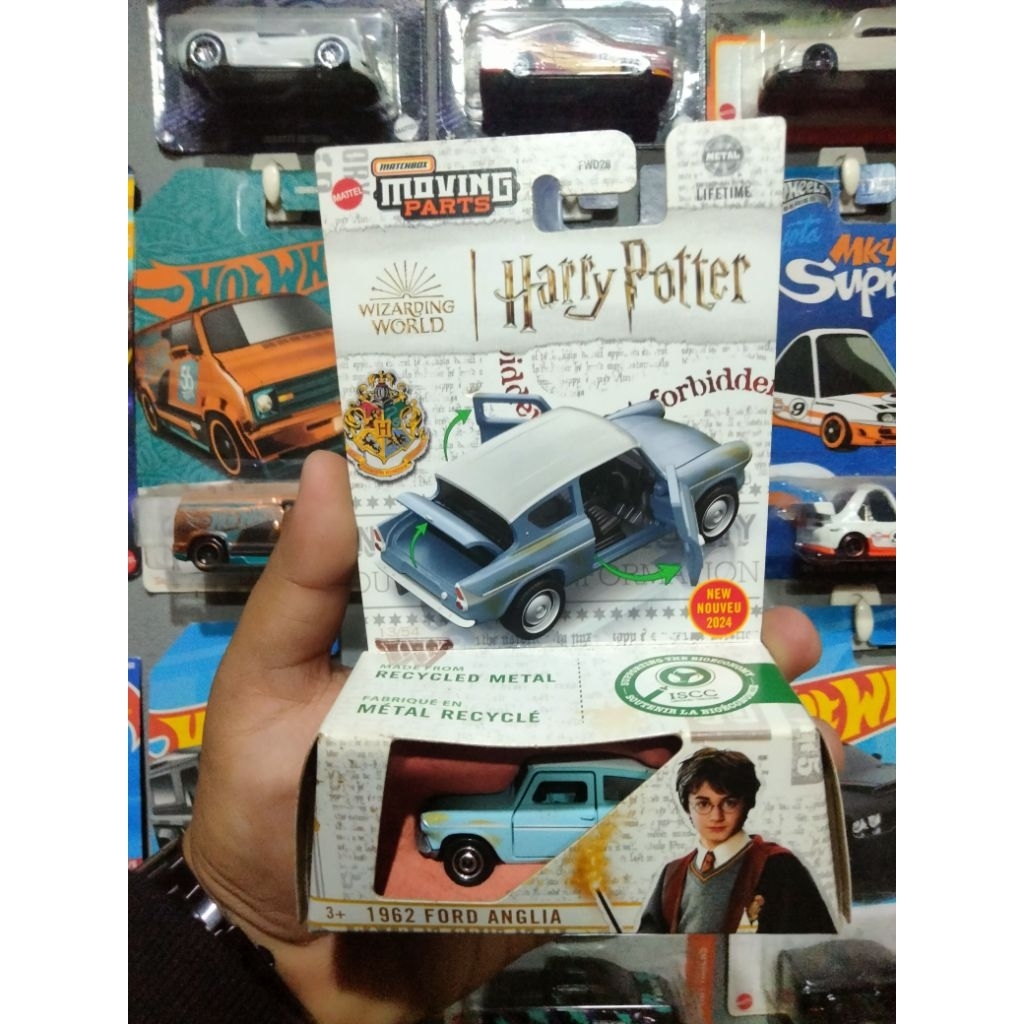 matchbox moving parts FORD ANGLIA Harry potter