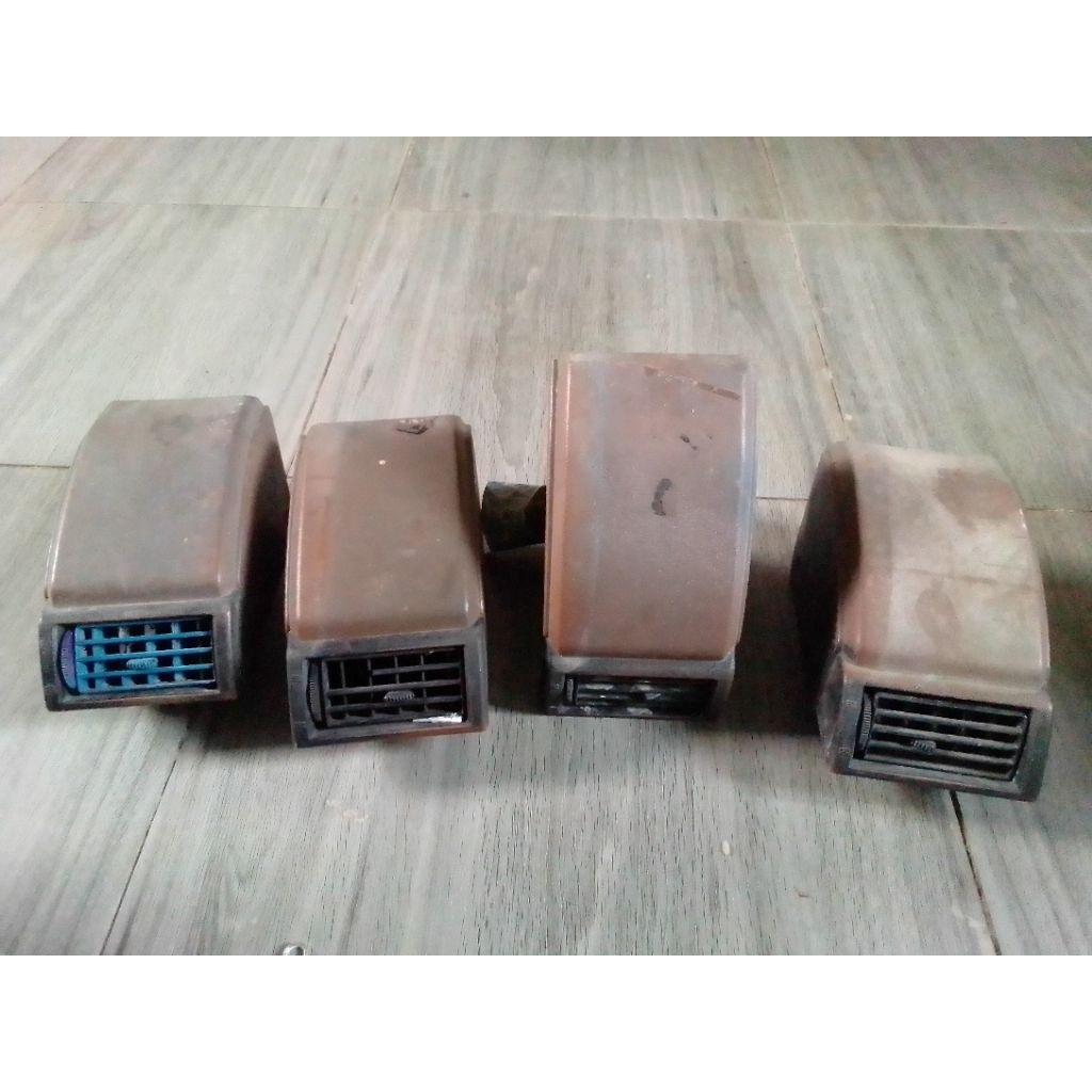 kisi AC dashboard kijang super